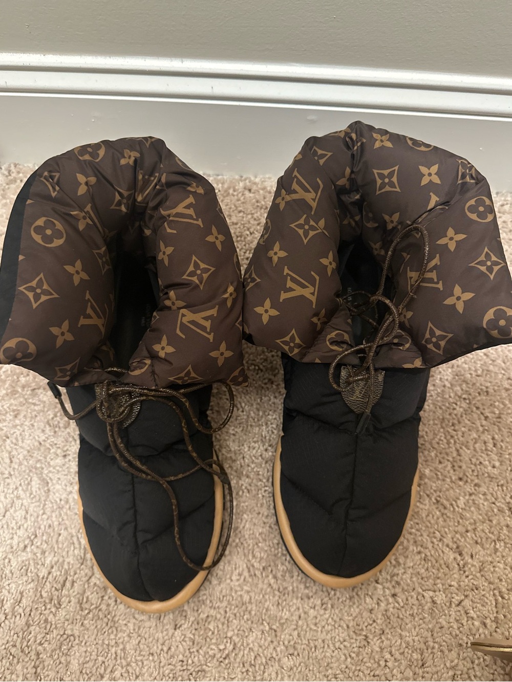 Louis Vuitton Black Quilted Winter Boots with Brown Monogram Cuff size 10